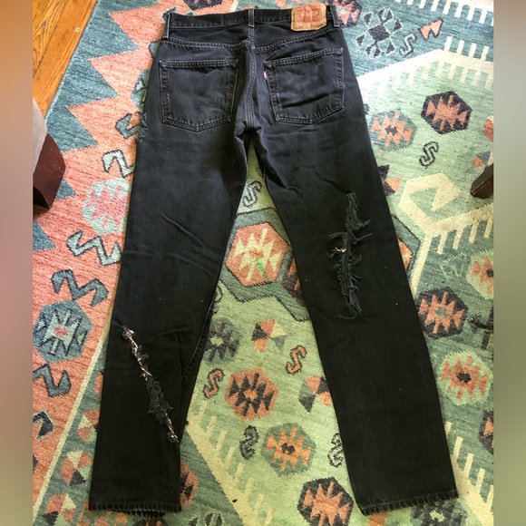 Vintage Distressed 501 Black Levis - Picture 3 of 9